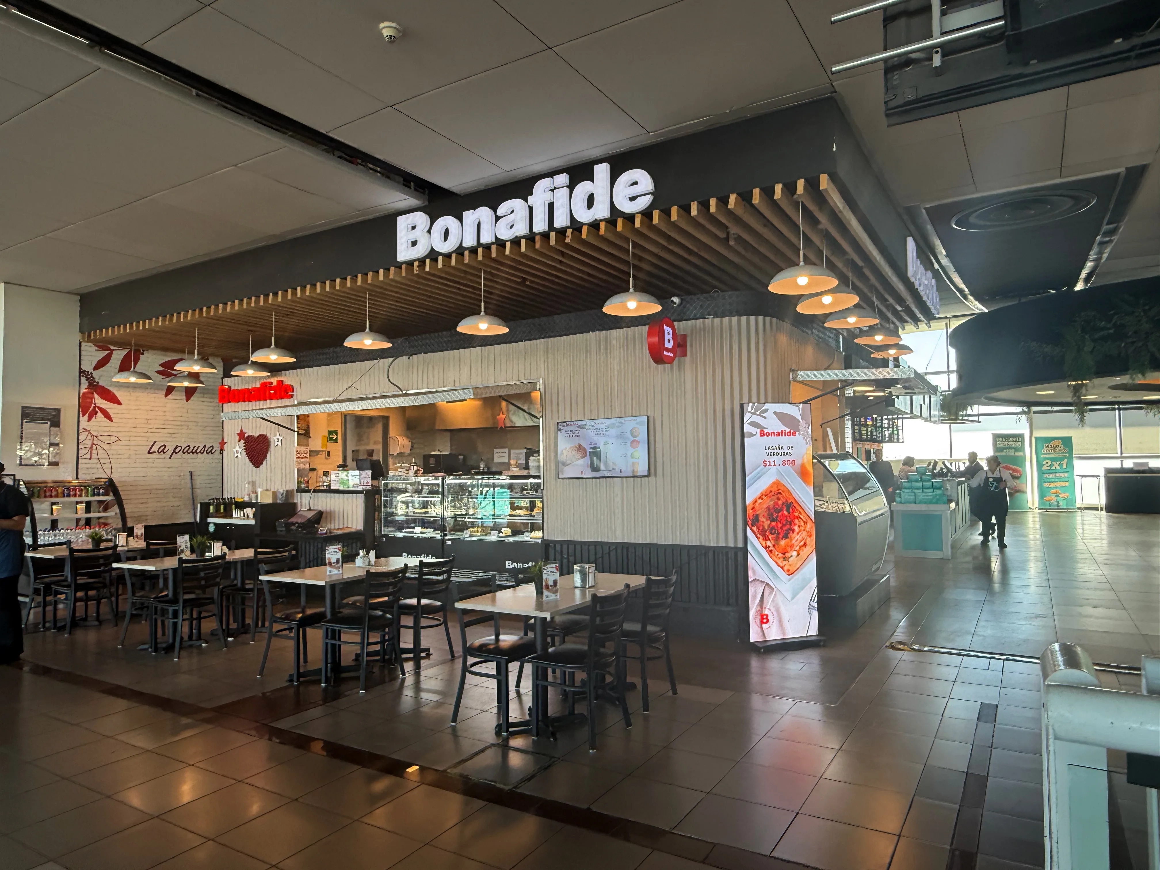 Bonafide — Aeropuerto AMB T1M